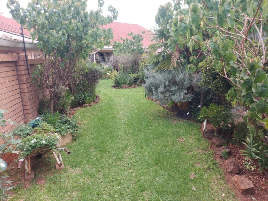 7 Bedroom Property for Sale in Protea Park North West